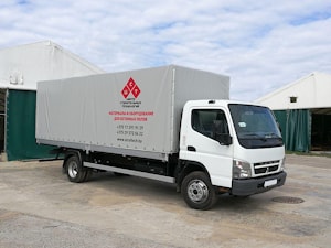 Доставка материалов, товаров, услуги по перевозке грузов